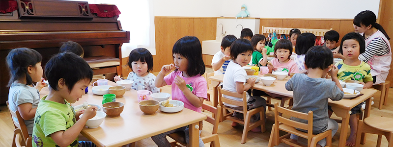 給食